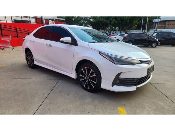 TOYOTA COROLLA 2.0 XRS 16V FLEX 4P AUTOMÁTICO TOYOTA COROLLA 2.0 XRS 16V FLEX 4P AUTOMÁTICO